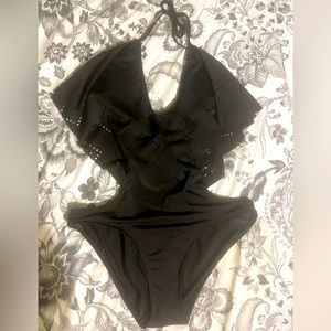 Women’s bathing suit